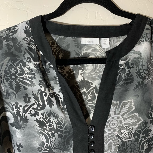 Apt. 9 Floral Blouse - Picture 2 of 4